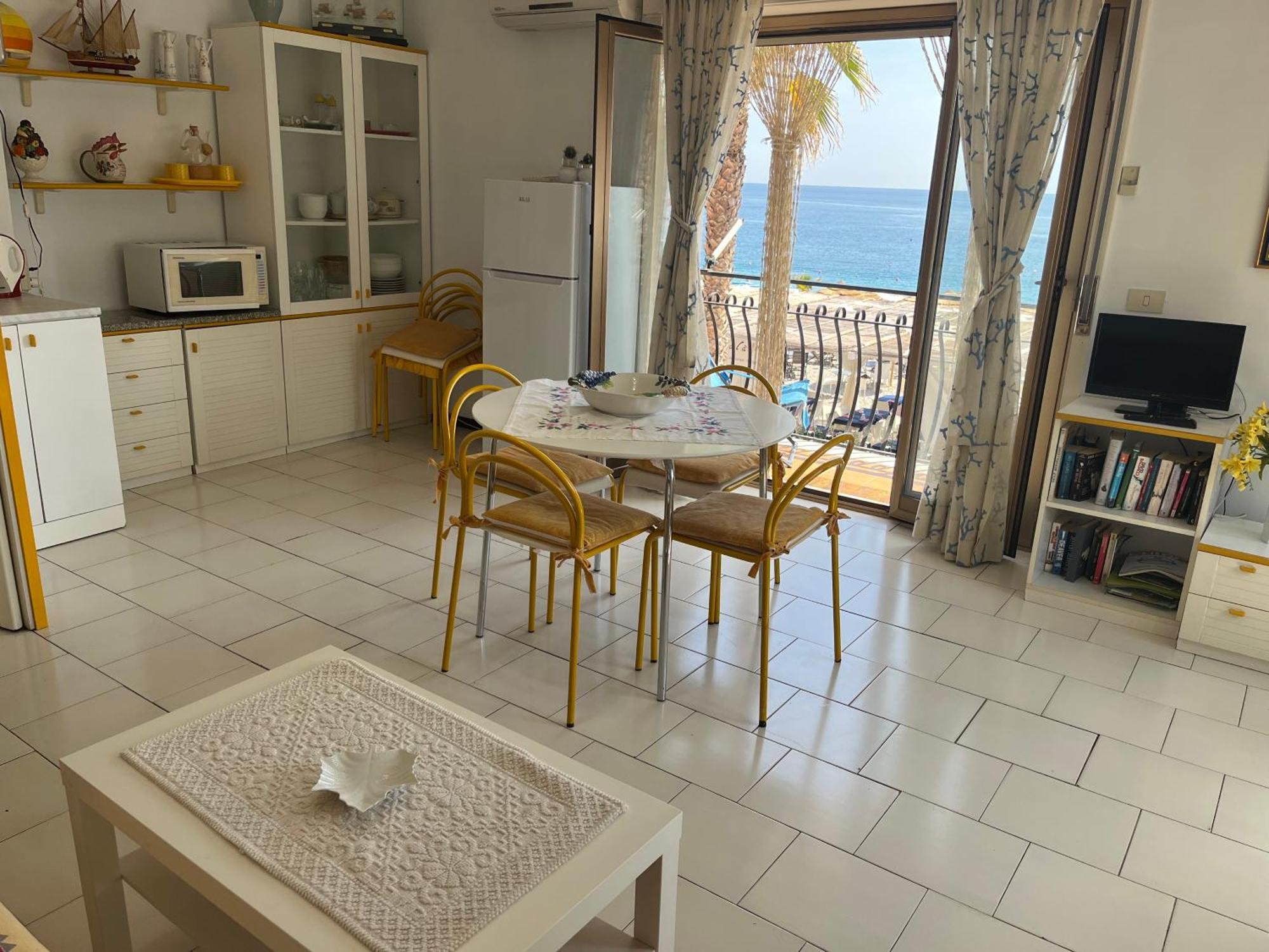 Appartement Casa Del Sole à Letojanni Extérieur photo